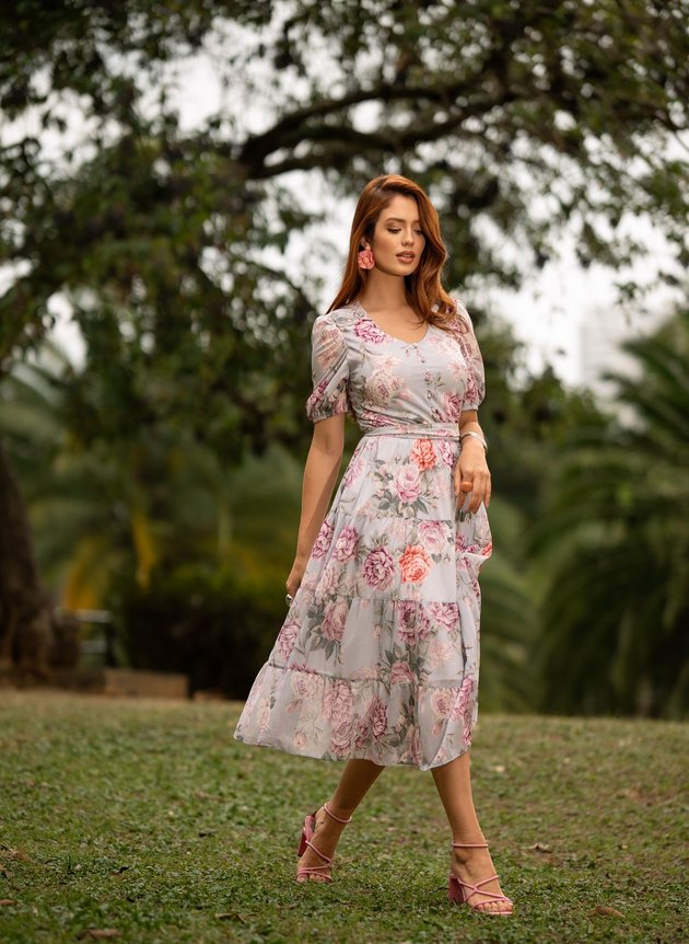VESTIDO FLORAL EM TECIDO CHIFFON TOQUE DE SEDA EDUARDA JANY PIM